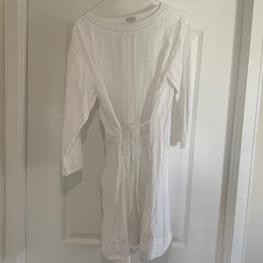 Gap size 14 tall (maybe better for a size 12) white cotton dress.